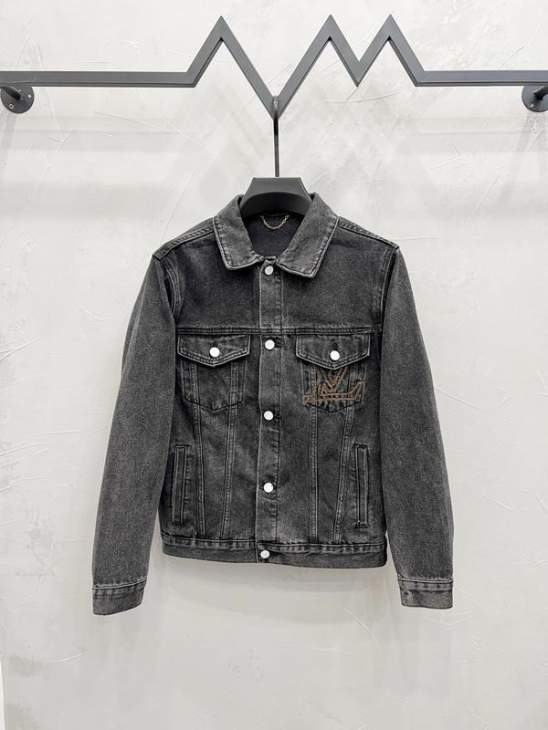 Picture of LV Sweater Suits _SKULVsz46-52sz30-36mmtxM2000M200141247